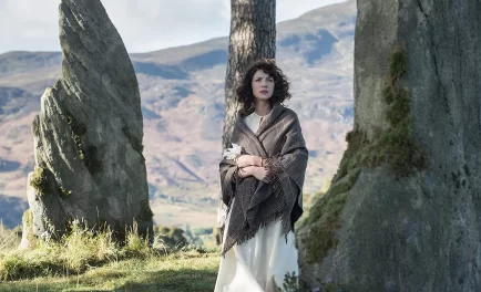 Чужестранка 1 сезон 1 серия