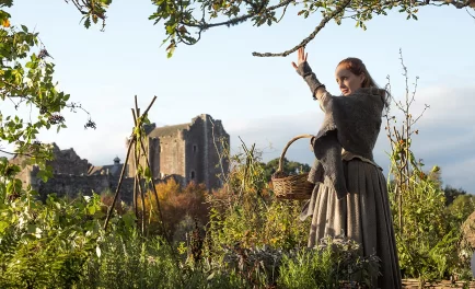 Чужестранка 1 сезон 2 серия