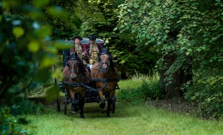 Чужестранка 2 сезон 6 серия